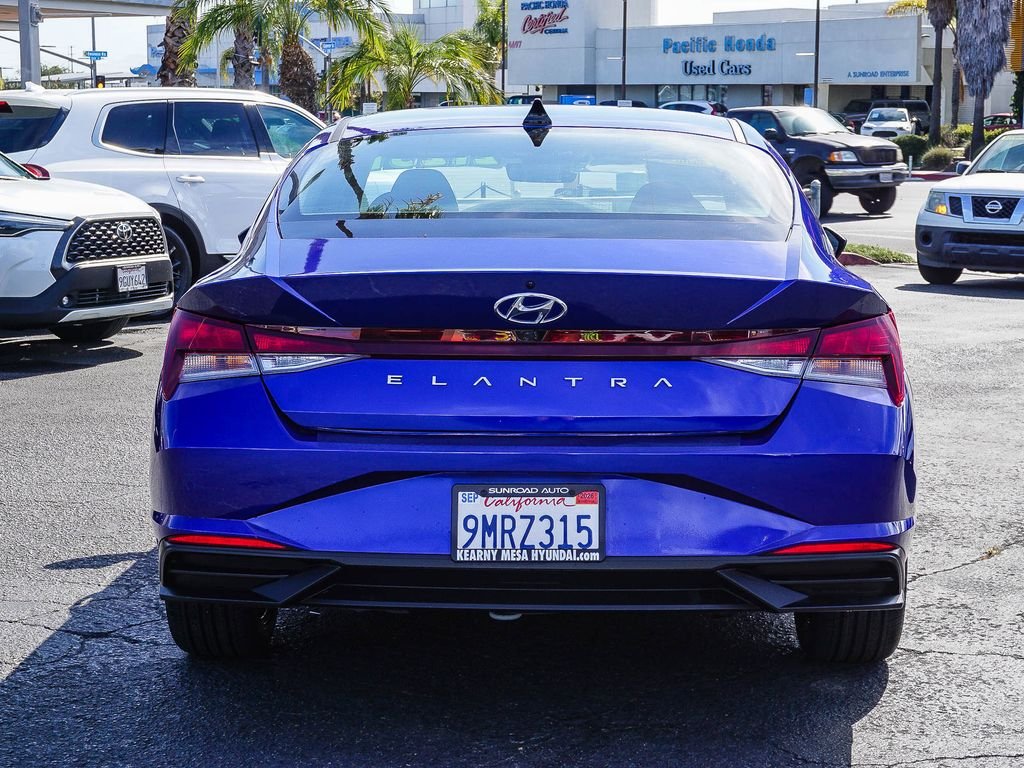 Certified Used 2023 Blue Hyundai SEL image 5