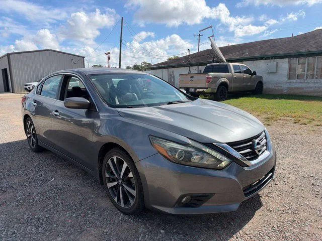 Used 2016 Nissan Altima SR with VIN 1N4AL3AP8GC190637 for sale in Alexandria, LA