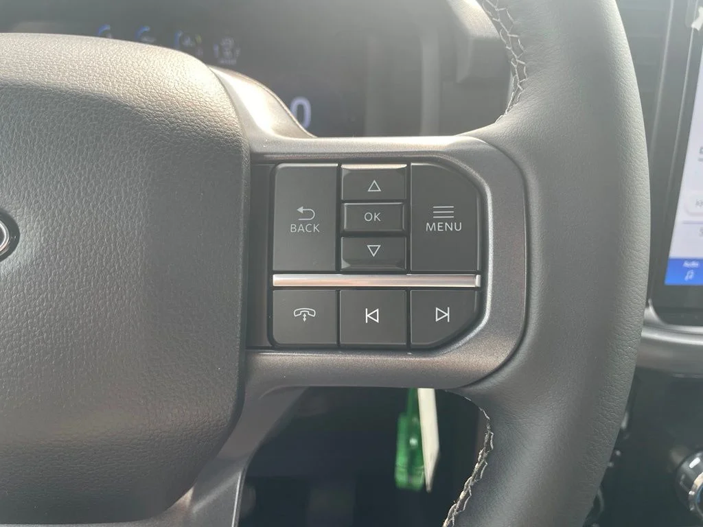 New 2026 Oxford White Ford XLT image 17