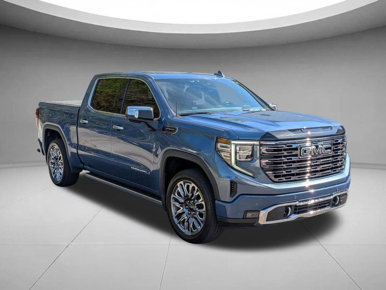 Used 2025 Downpour Metallic GMC Denali Ultimate image 3
