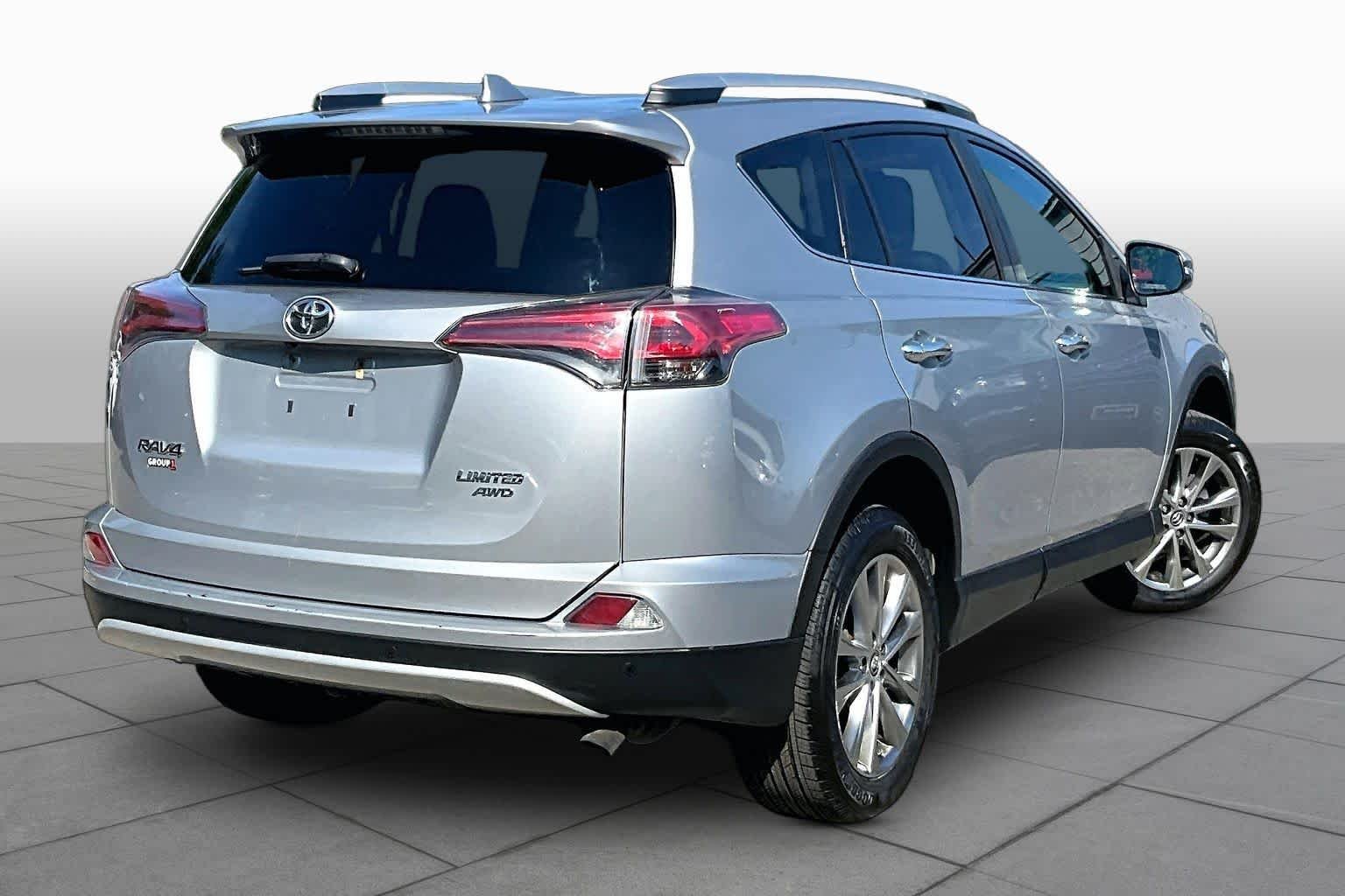 Used 2016 Silver Sky Metallic Toyota Limited image 24