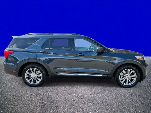 Certified Used 2024 Blue Metallic Ford XLT image 2