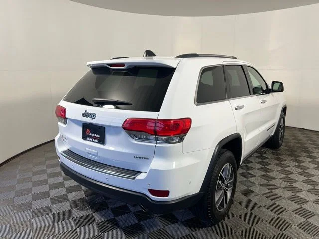 Certified Used 2018 White Jeep Limited image 9