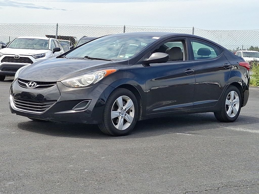 Used 2011 Black Hyundai GLS image 3