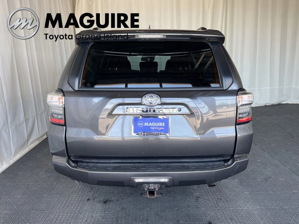 Used 2020 Gray Toyota SR5 image 30