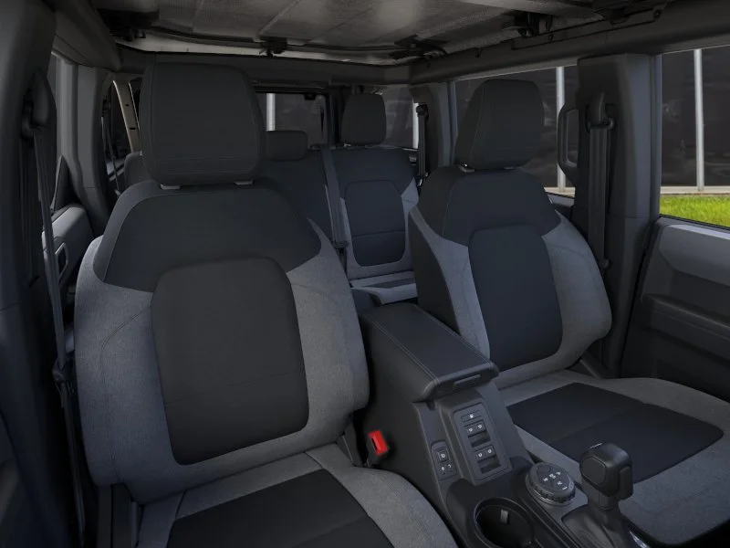 2025 Ford Bronco 4-Door Base - Photo 10