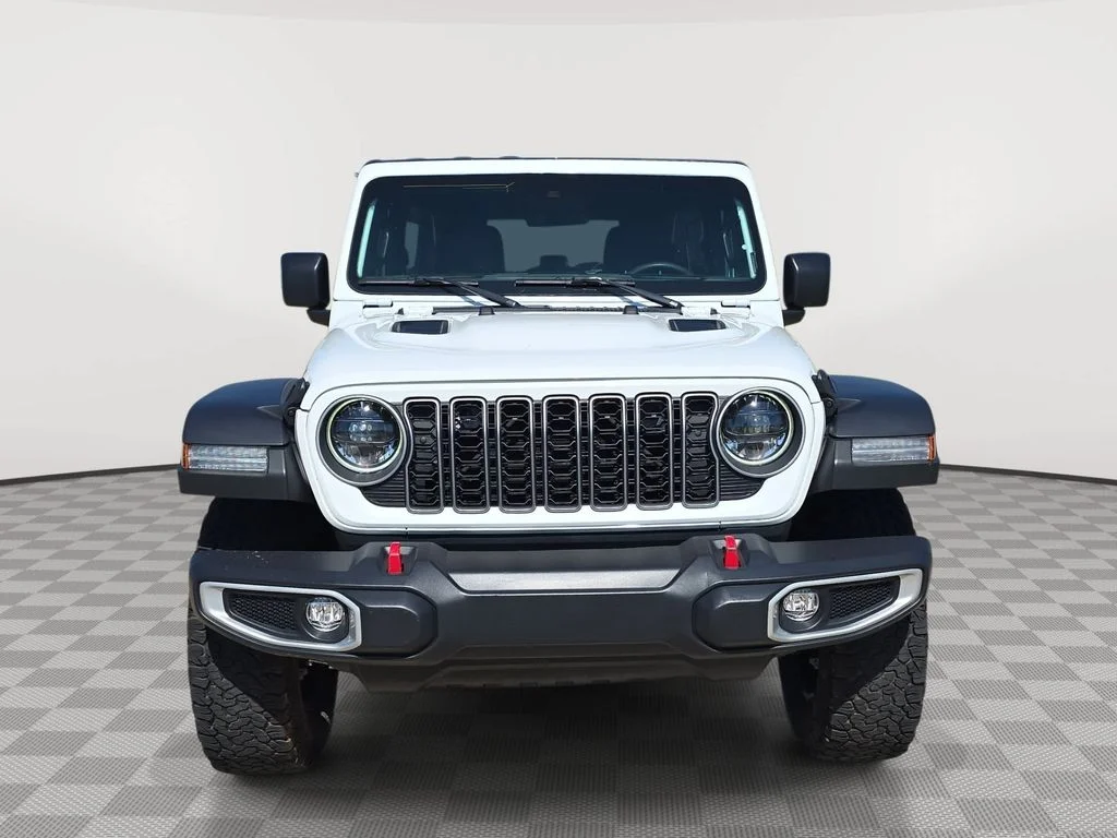 Used 2024 Bright White Clearcoat Jeep Rubicon image 46