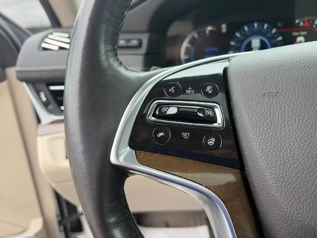 Used 2020 White Cadillac Premium Luxury image 31