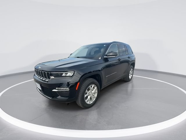 Used 2023 Black Jeep Limited image 4
