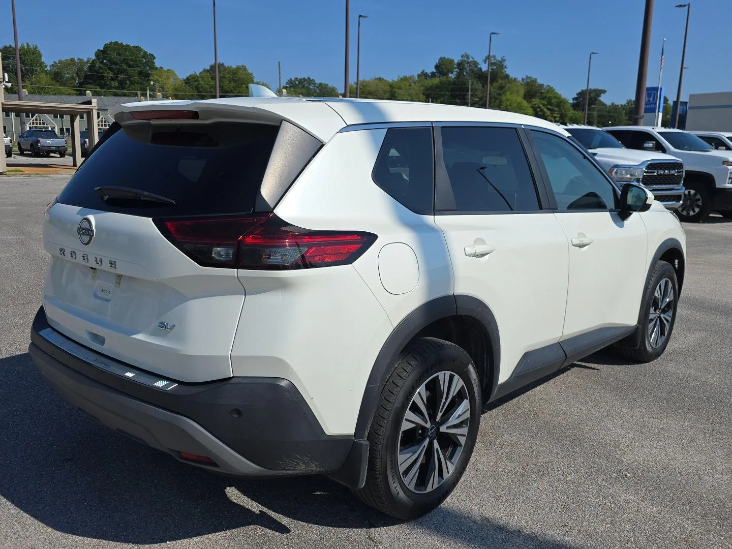 Used 2023 Pearl White Tricoat Nissan SV image 3