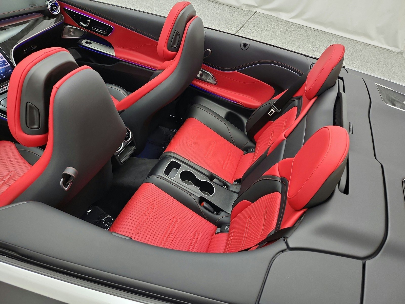 Certified Used 2026 MANUFAKTUR Graphite Grey Magno Mercedes-Benz AMG® CLE 53 4MATIC+ Cabriolet image 22