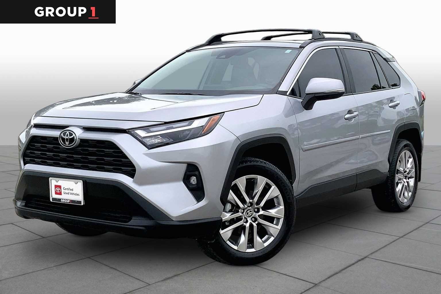 2025 Toyota RAV4 XLE Premium