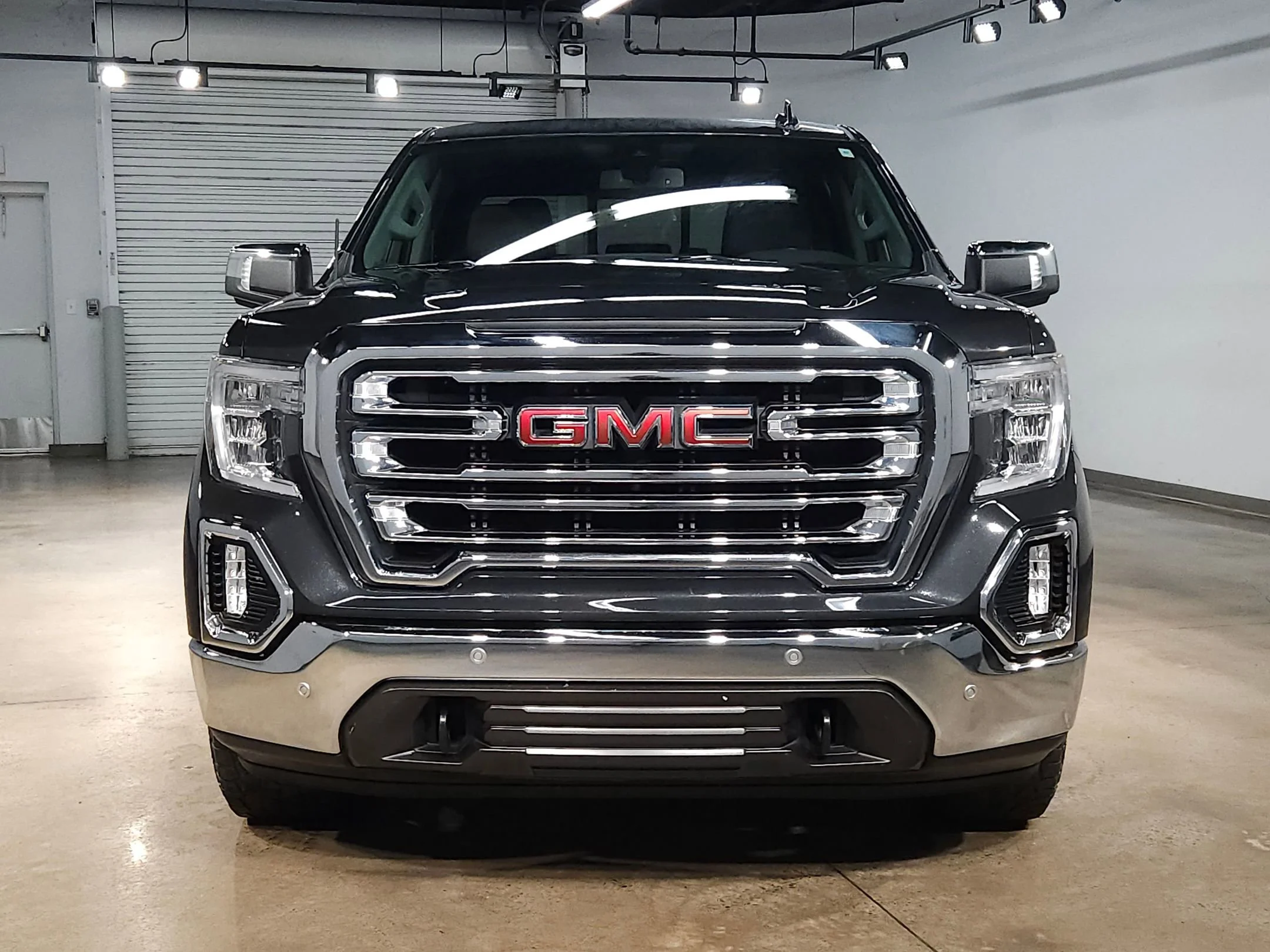 Used 2020 GMC Sierra 1500 SLT with VIN 1GTU9DELXLZ286957 for sale in Little Rock