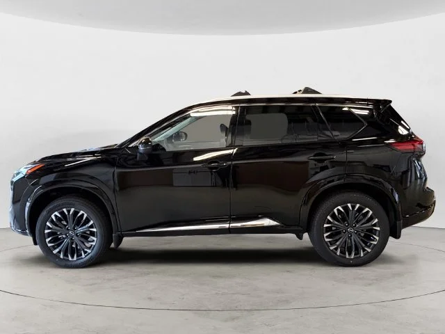 New 2026 Black Nissan Platinum image 2