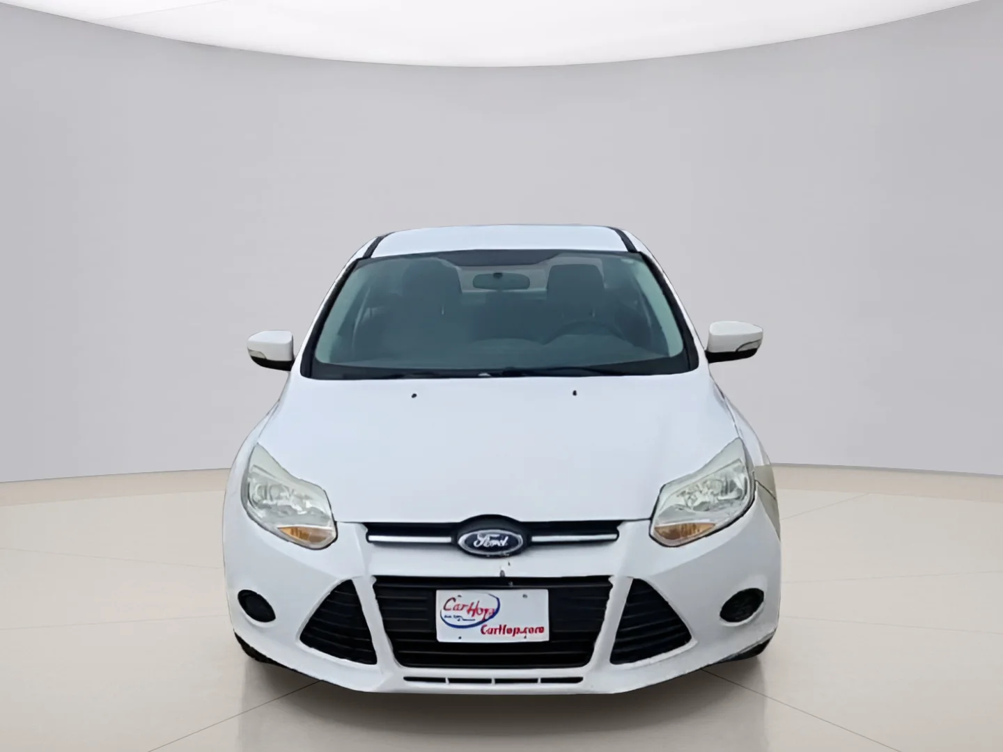 Used 2014 White Ford SE image 2