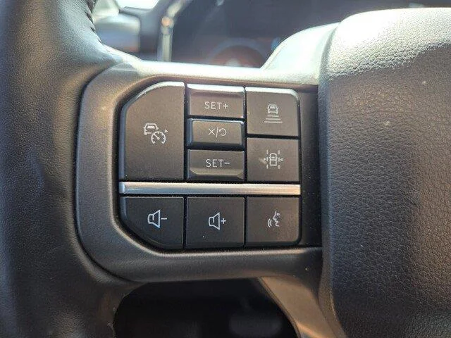 Used 2021 Star White Metallic Tri-Coat Ford LARIAT image 15