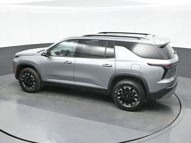 Used 2025 Gray Chevrolet Z71 image 11