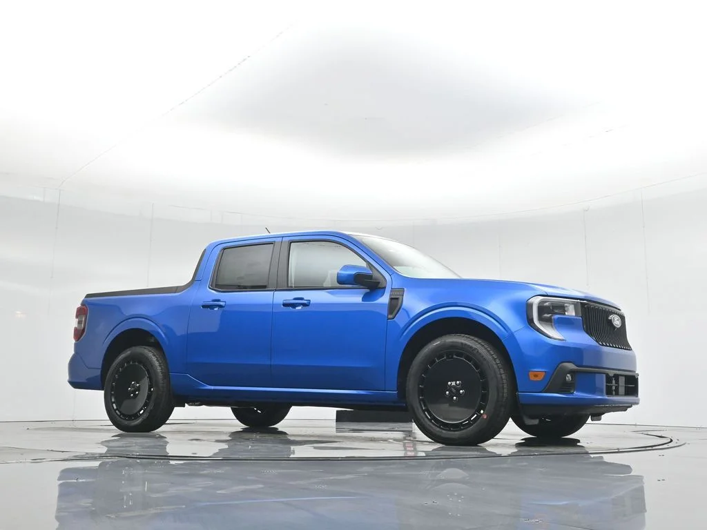 New 2025 Velocity Blue Ford Lobo Standard image 3