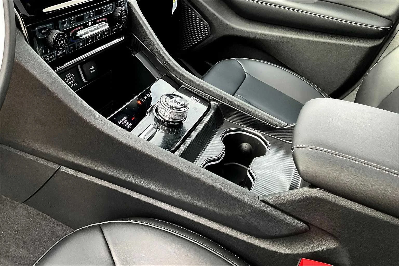 2025 Jeep Grand Cherokee Limited - Photo 8