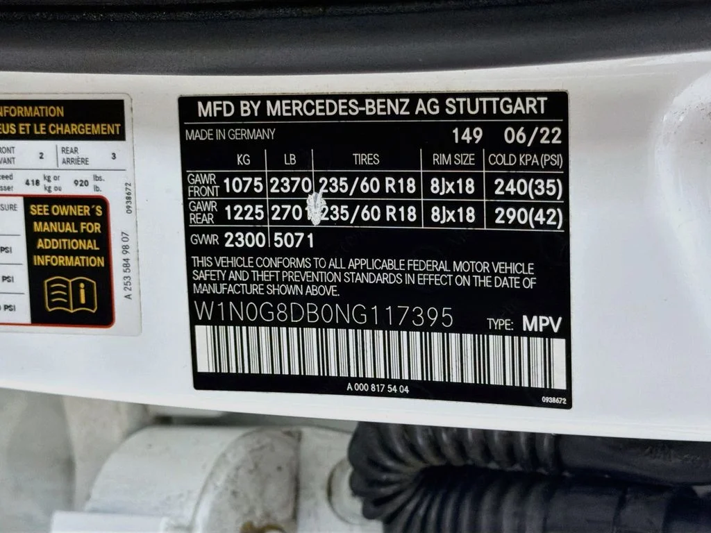 Certified Used 2022 Polar White Mercedes-Benz GLC 300 image 33