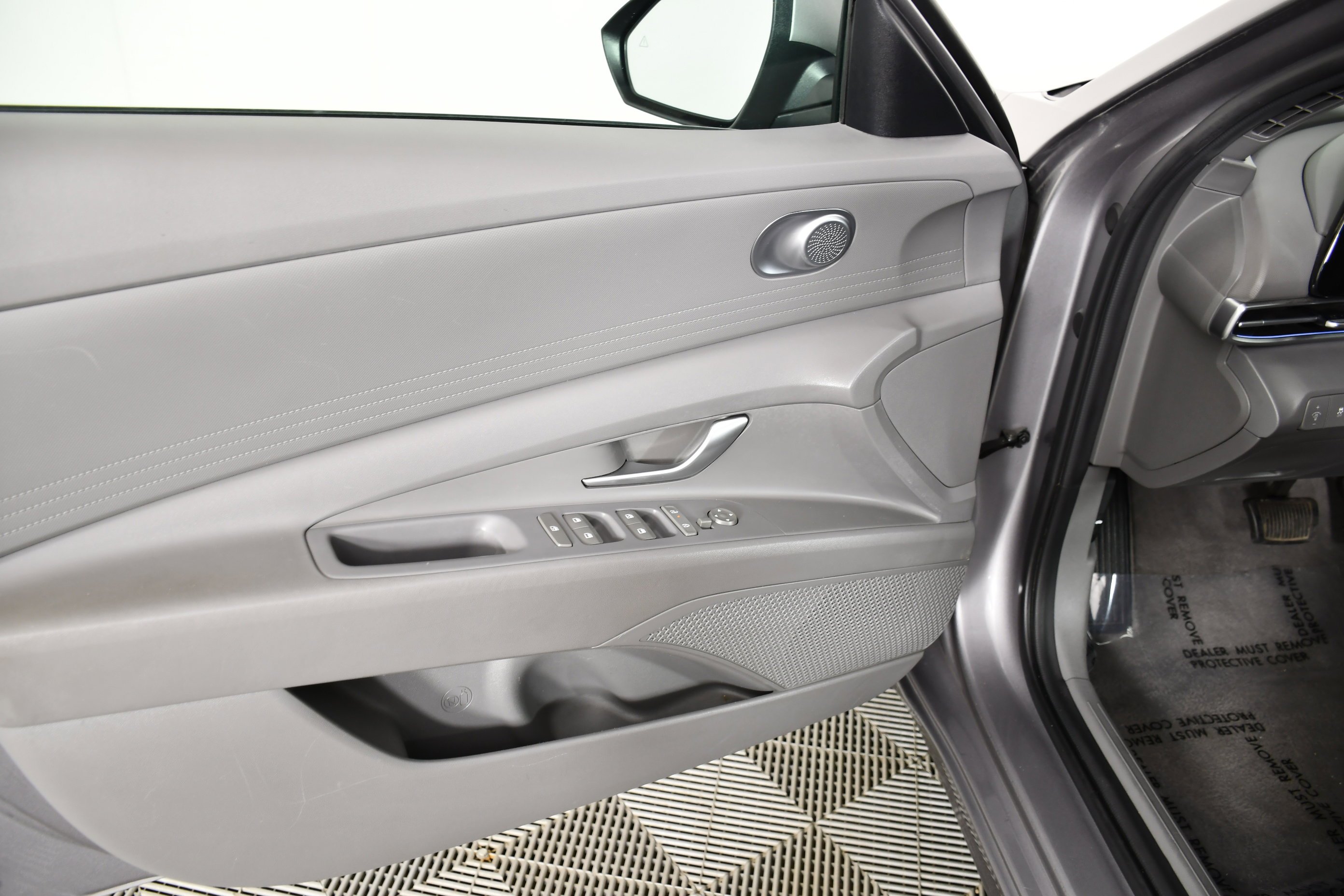 Used 2024 Fluid Metal Hyundai SEL image 36