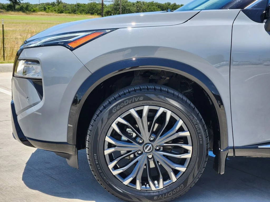 Certified Used 2024 Gray Nissan Platinum image 8