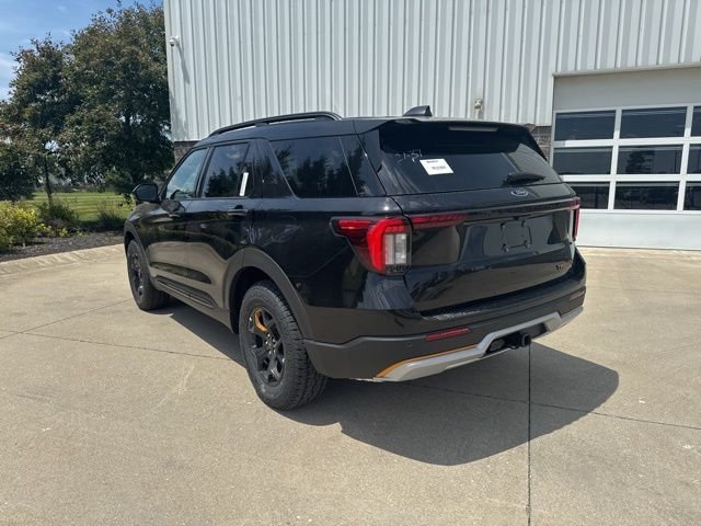 New 2026 Agate Black Metallic Ford Tremor® image 8
