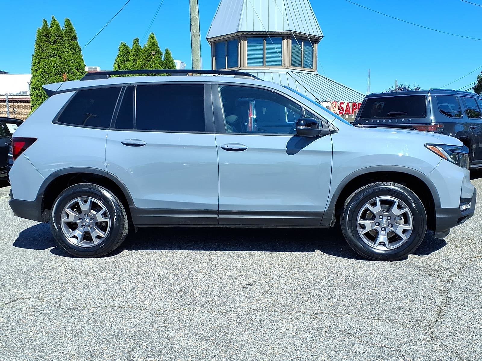 Used 2023 Sonic Gray Pearl Honda AWD TrailSport image 23