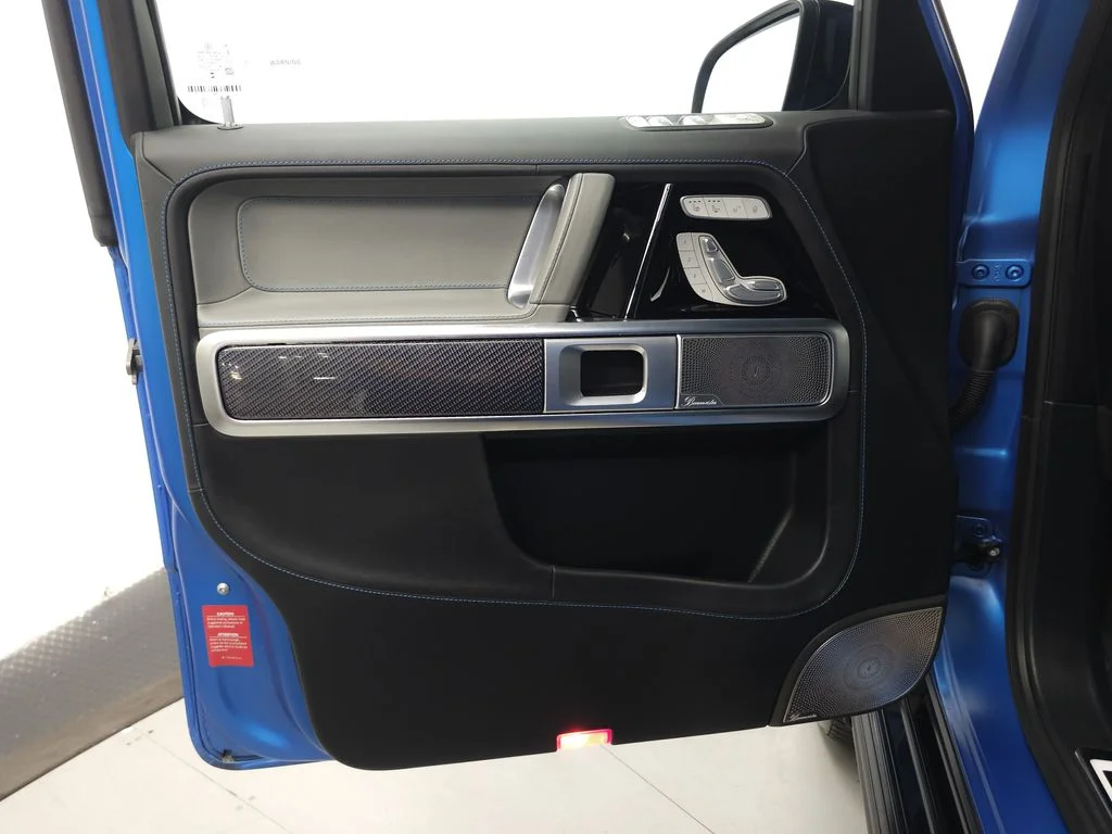 Certified Used 2025 MANUFAKTUR South Sea Blue Magno Mercedes-Benz G 580 image 5