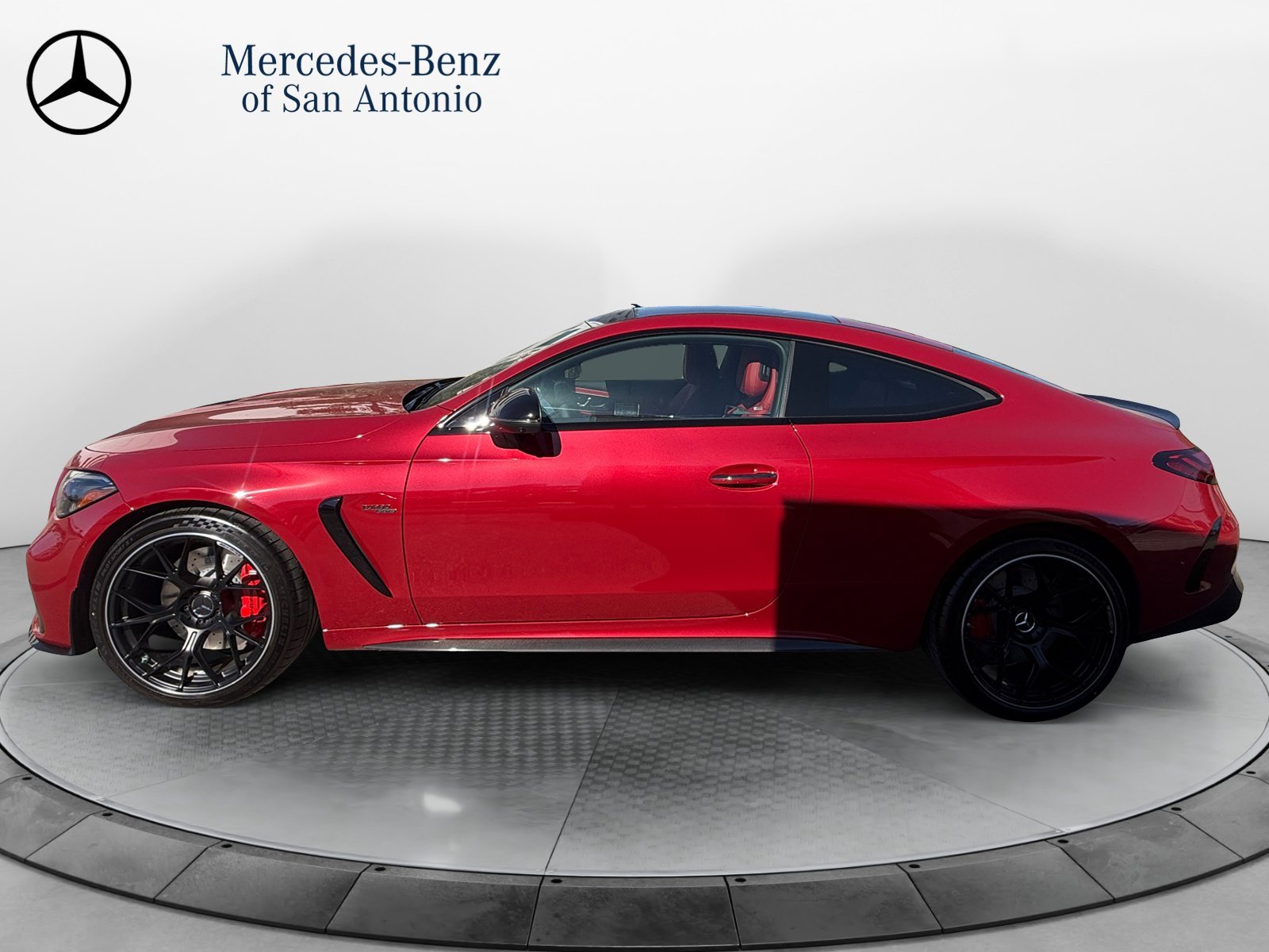 New 2027 MANUFAKTUR Patagonia Red Metallic Mercedes-Benz AMG® CLE 53 4MATIC+ Coupe image 4