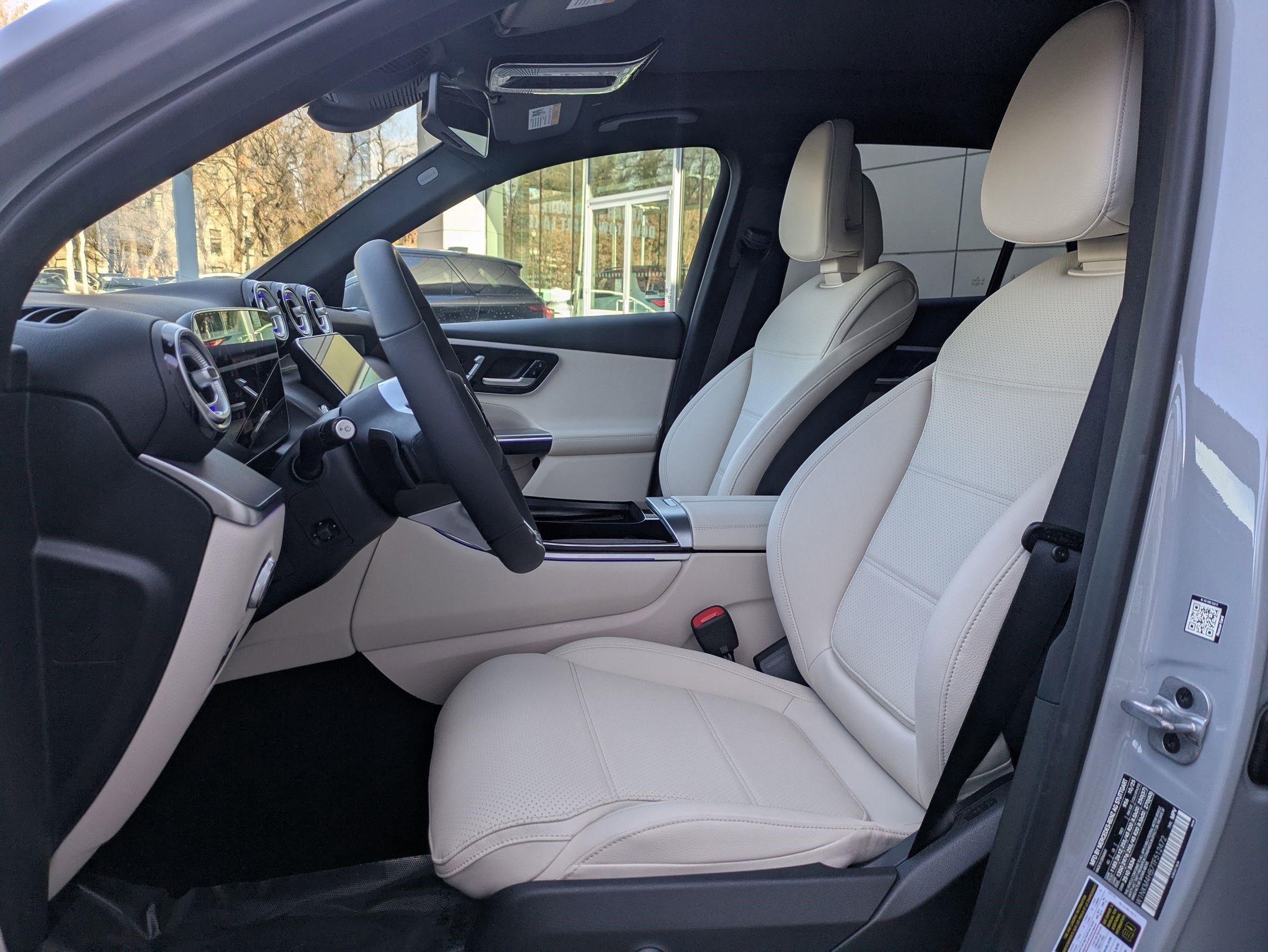 New 2026 MANUFAKTUR Alpine Grey Mercedes-Benz GLC 300 image 12