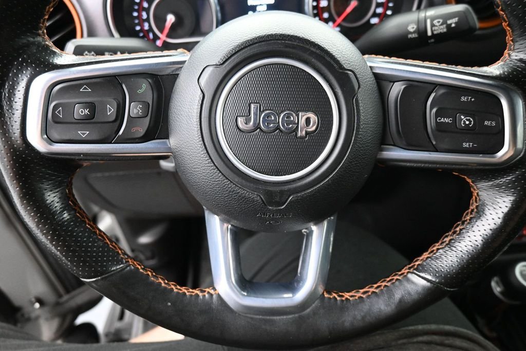 Used 2021 Gray Jeep Mojave image 16