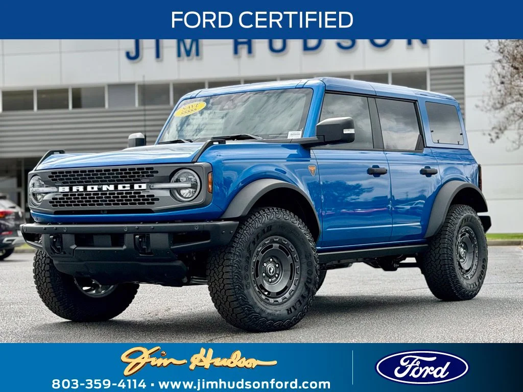 Used 2025 Blue Ford Badlands image 1