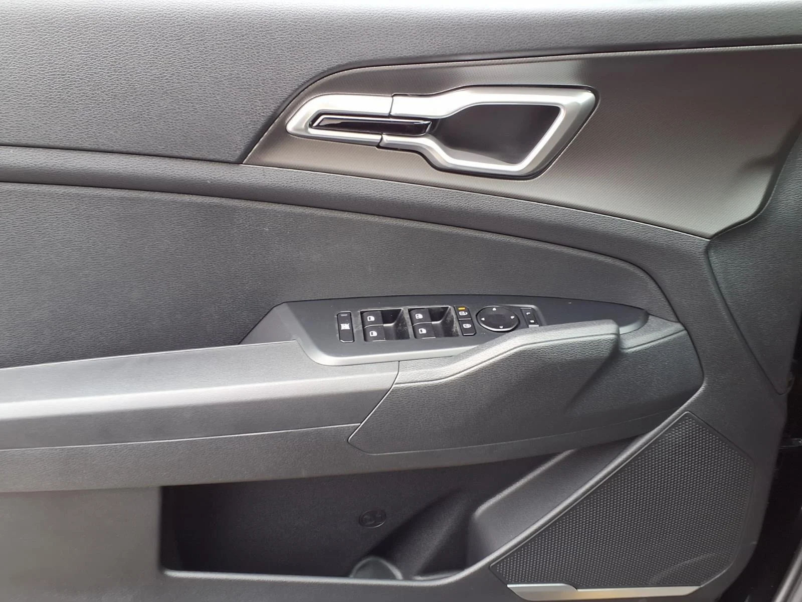 New 2027 Fusion Black Kia S image 11