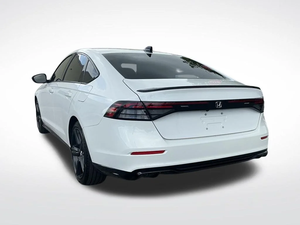 Used 2025  Honda Sport-L image 8