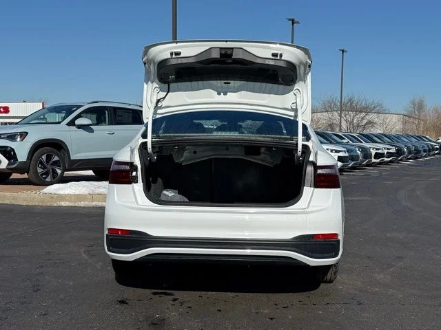 New 2026 White Volkswagen 1.5T Sport image 3