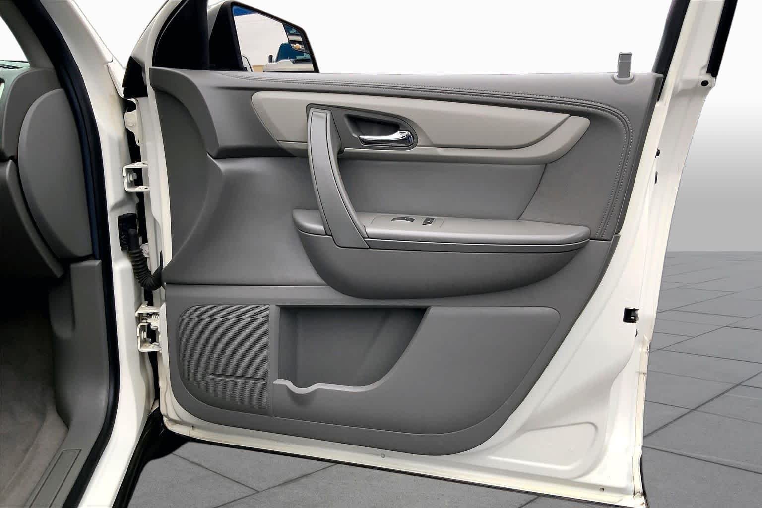Used 2013  Chevrolet LS image 22
