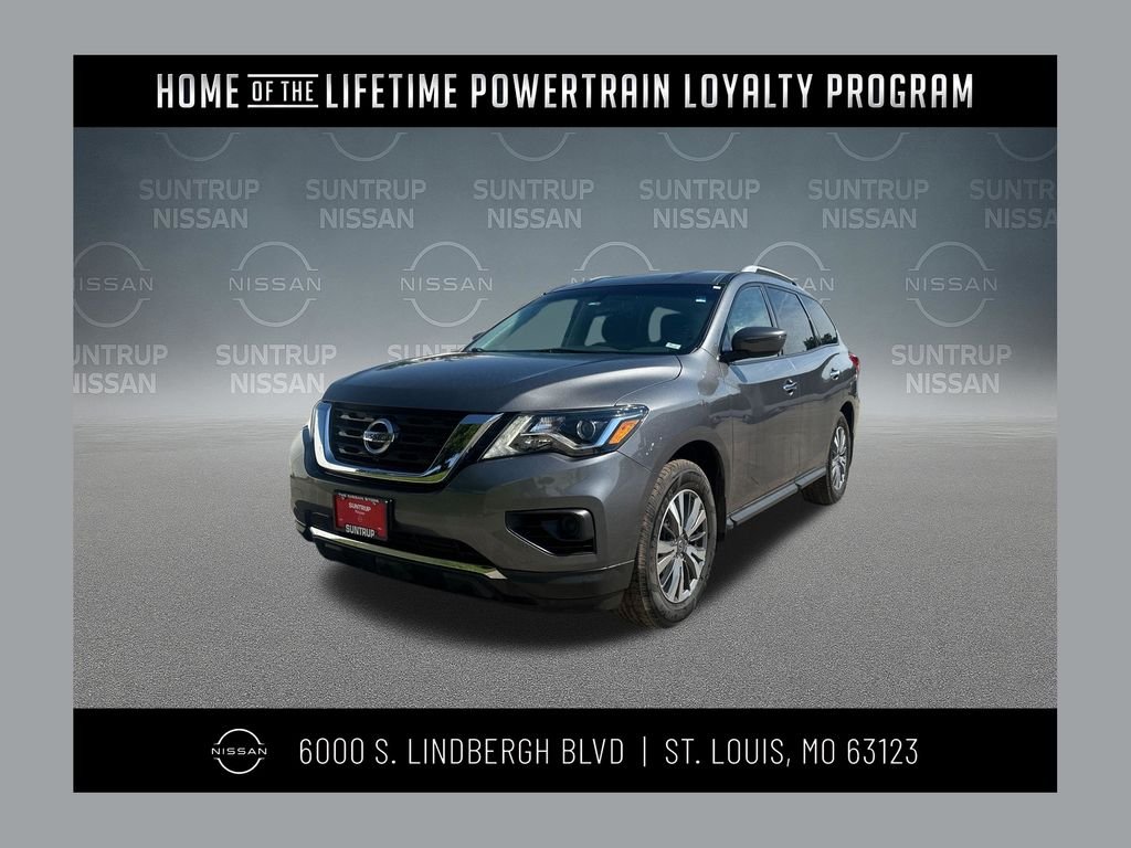 Used 2020 Gray Nissan S image 1