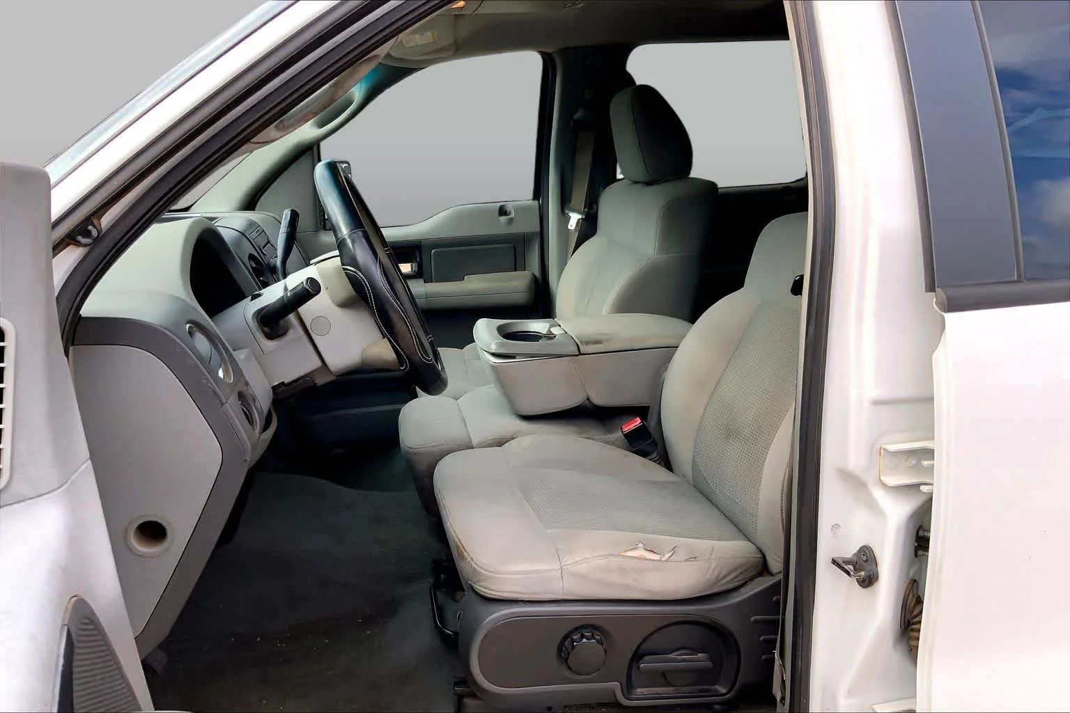 Used 2007 White Sand Tri-Coat Metallic Ford XLT image 7
