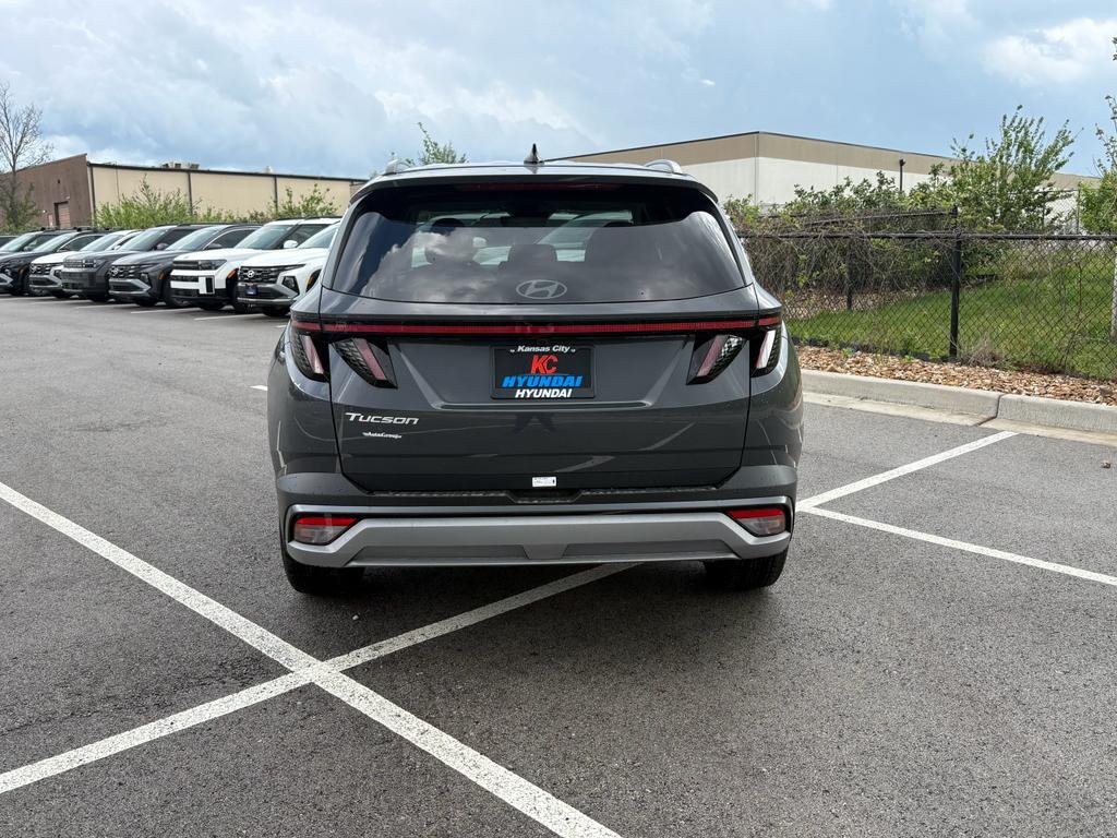 New 2026 Ecotronic Gray Hyundai SEL FWD image 4