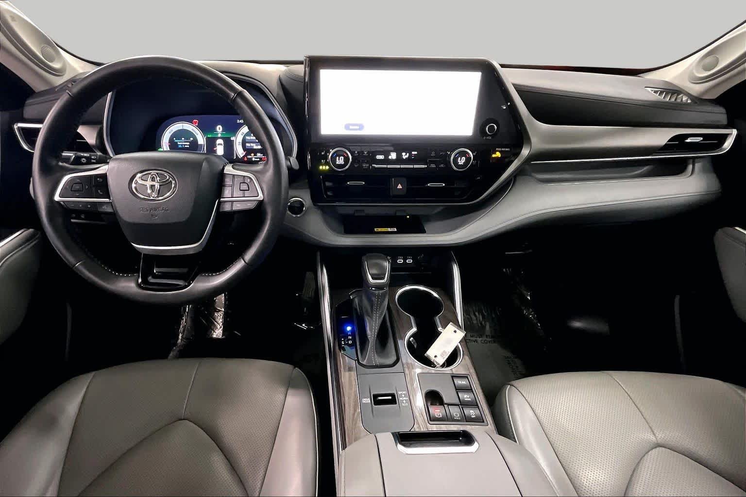 Used 2023 Celestial Silver Metallic Toyota Hybrid Limited image 16