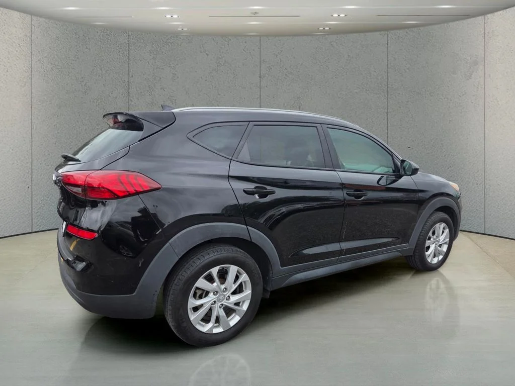 Used 2019 Black Hyundai Value image 5