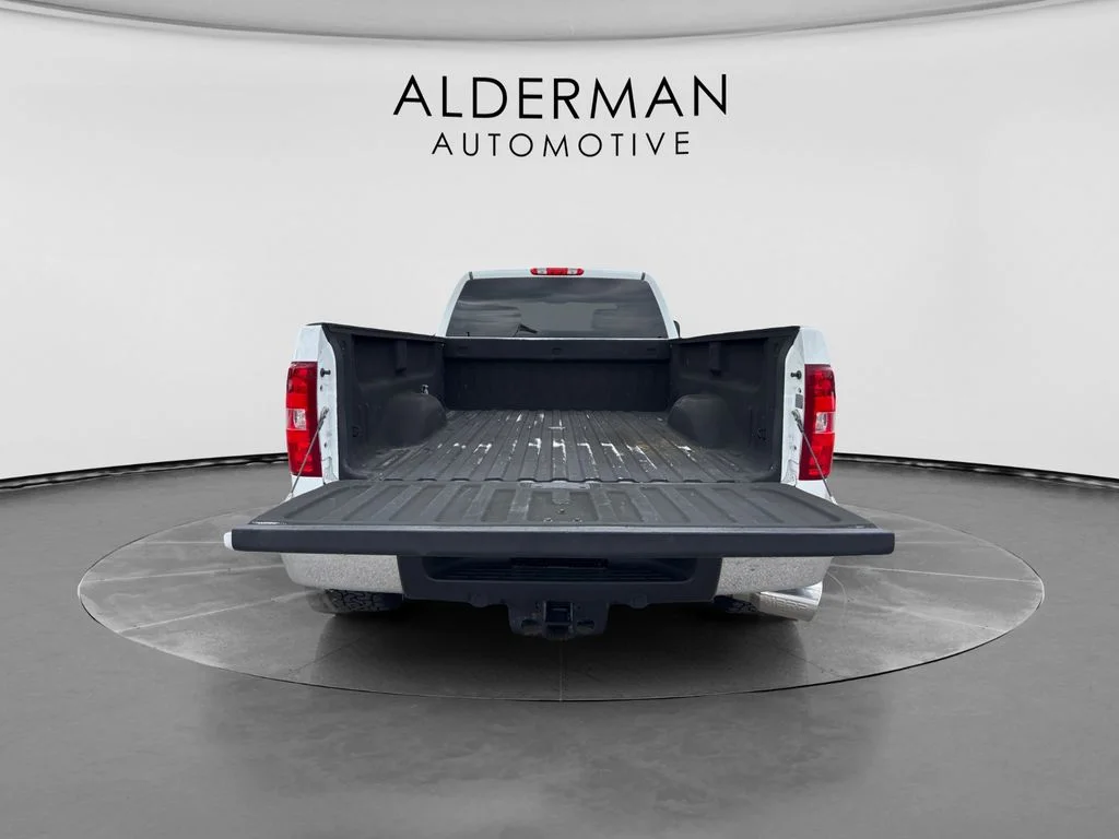 Used 2011 White Chevrolet LTZ image 19