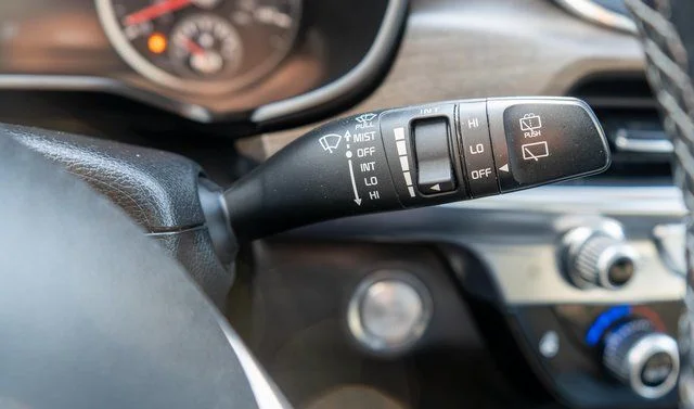 Used 2021 White Kia SX image 29