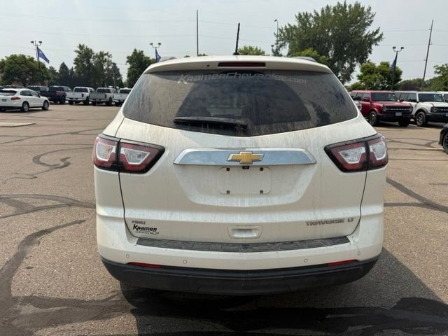Used 2015 White Chevrolet 2LT image 8