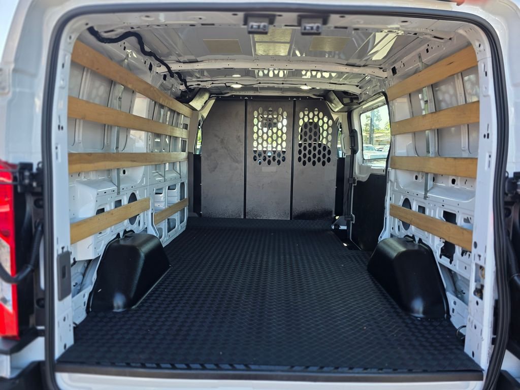 Used 2025 White Ford Base image 15