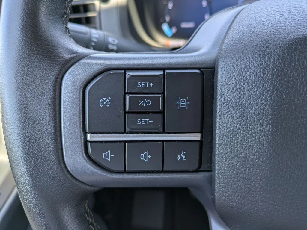 Used 2025 Carbonized Gray Metallic Ford XLT image 24