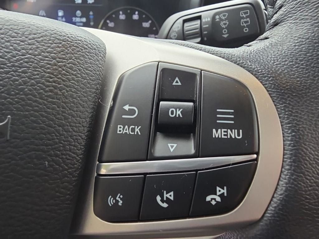 Used 2022 Gray Ford XLT image 23