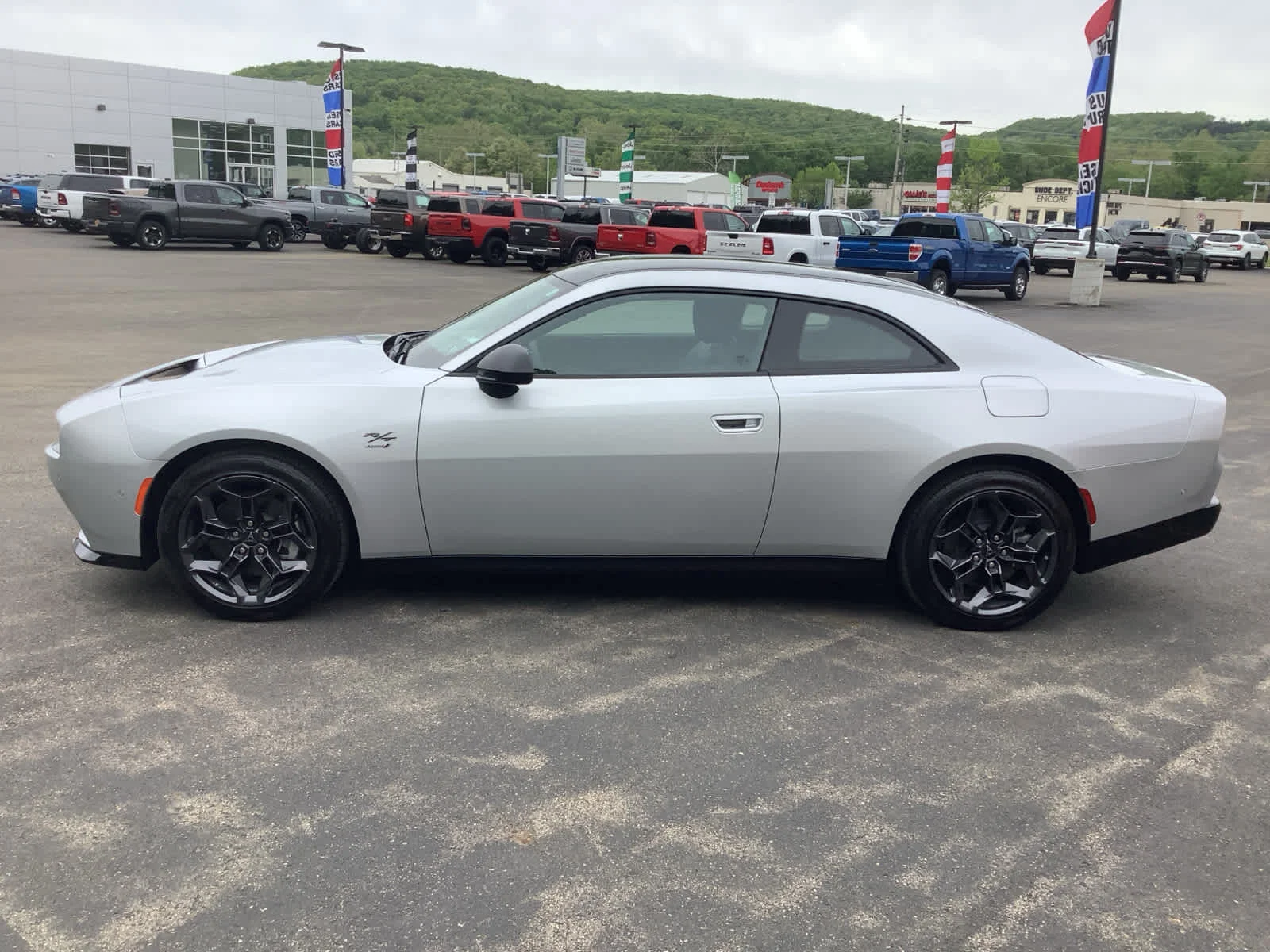 New 2025 Triple Nickel Dodge R/T image 4
