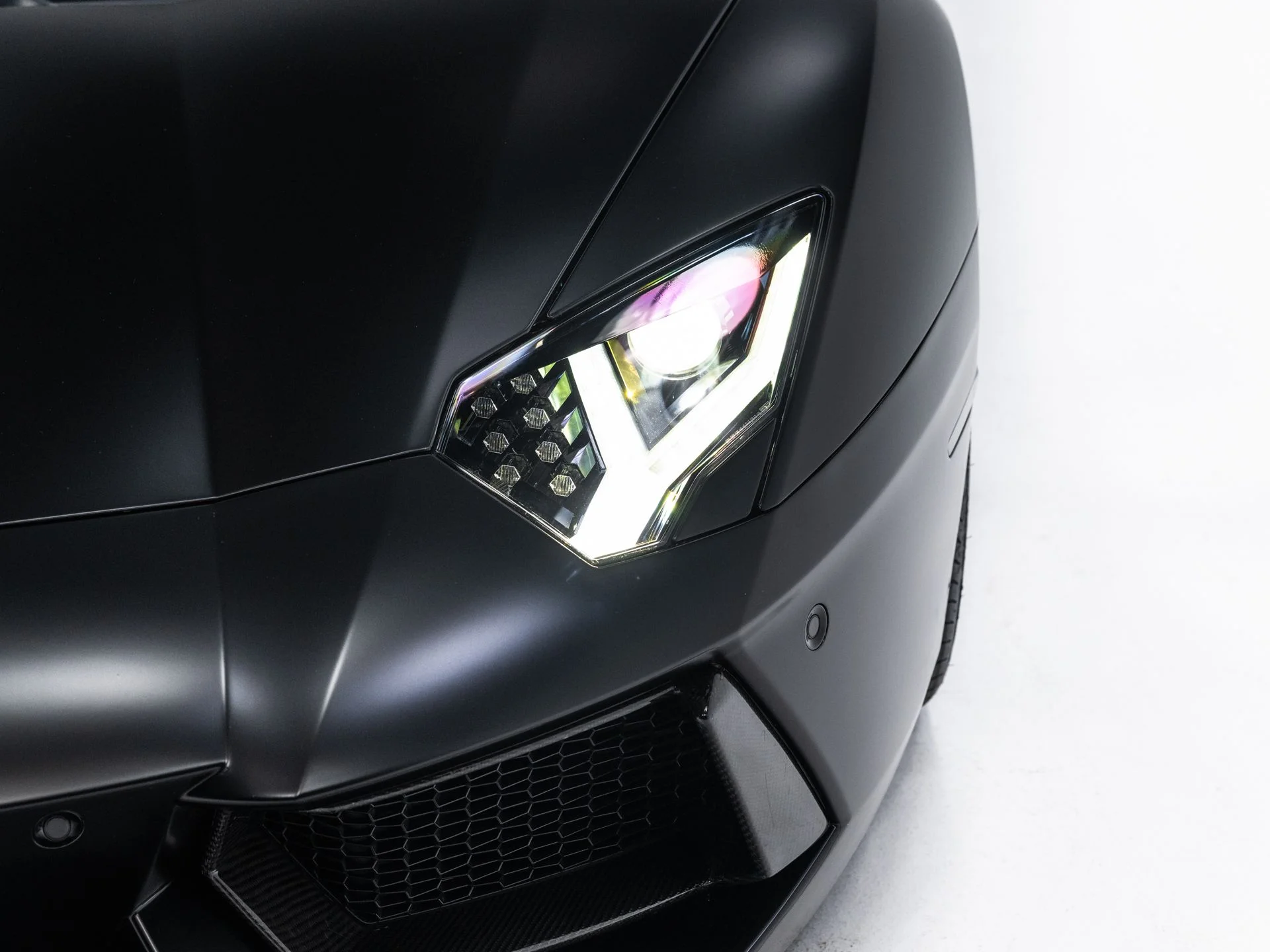 Used 2014  Lamborghini Roadster image 102